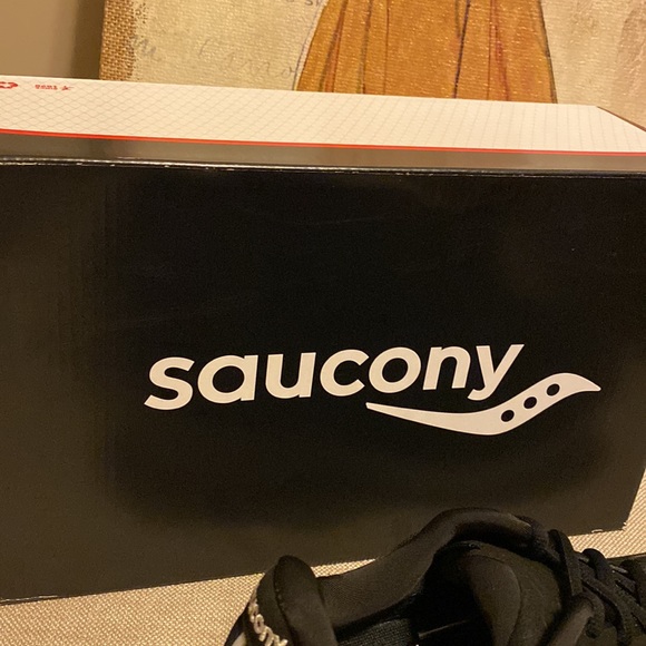 New - Saucony running shoes - Picture 8 of 8